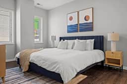 2 Bed Midtown, Accessible, Parking - Image 5
