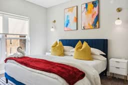Walkable Apt in Historic Olde Towne w/Parking - Image 4