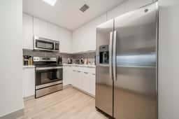 Uptown Charlotte 3 Bed | City View - Image 4