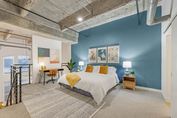 2 Bed Loft with Balcony and City Views - Image 2
