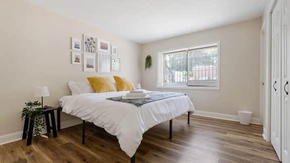 1BR  King East Liberty Apt | Parking - Image 3