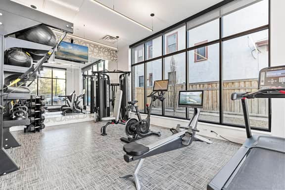 1BR | Lake & Downtown Access, City View - Image 5