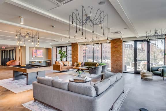 Walkable Downtown Studio Near Findlay Market - Image 5