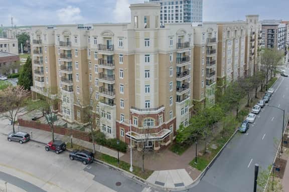 Modern 4BR with Balcony and City Skyline Views - Image 3