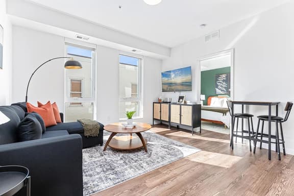 1Bed Apt, Gym | Lowry Hill | Theater - Image 1